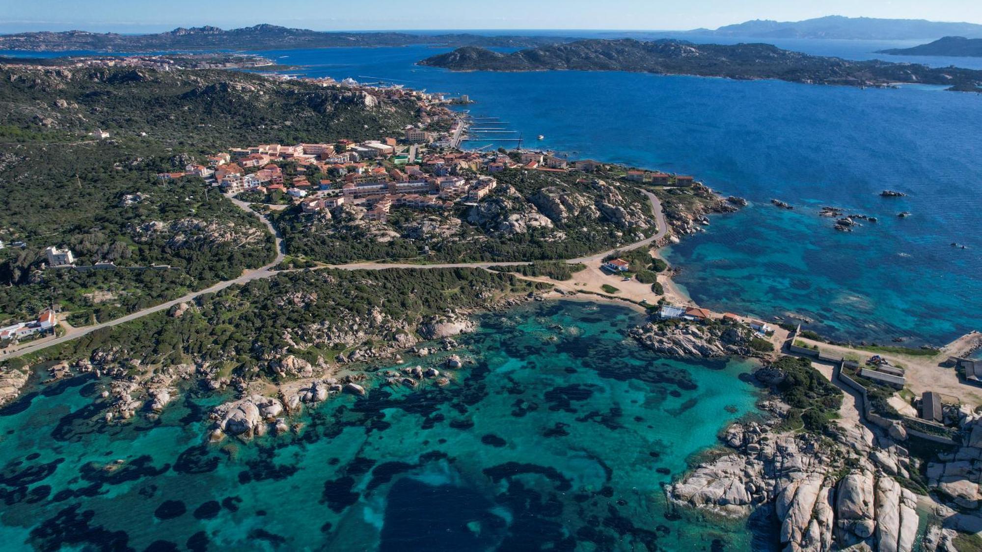 A Punta Tegge Il Mare La Spiaggia Il Tramonto La Maddalena  Luaran gambar